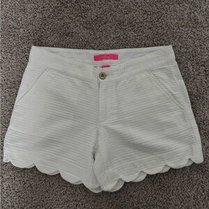 Lilly Pulitzer Shorts Buttercup Size 00 Scalloped Resort White